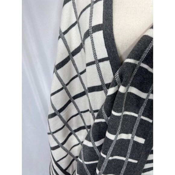 CABI Tower Reversible Wrap Poncho Gray/White  XS/S #3680 EUC - Picture 6 of 6